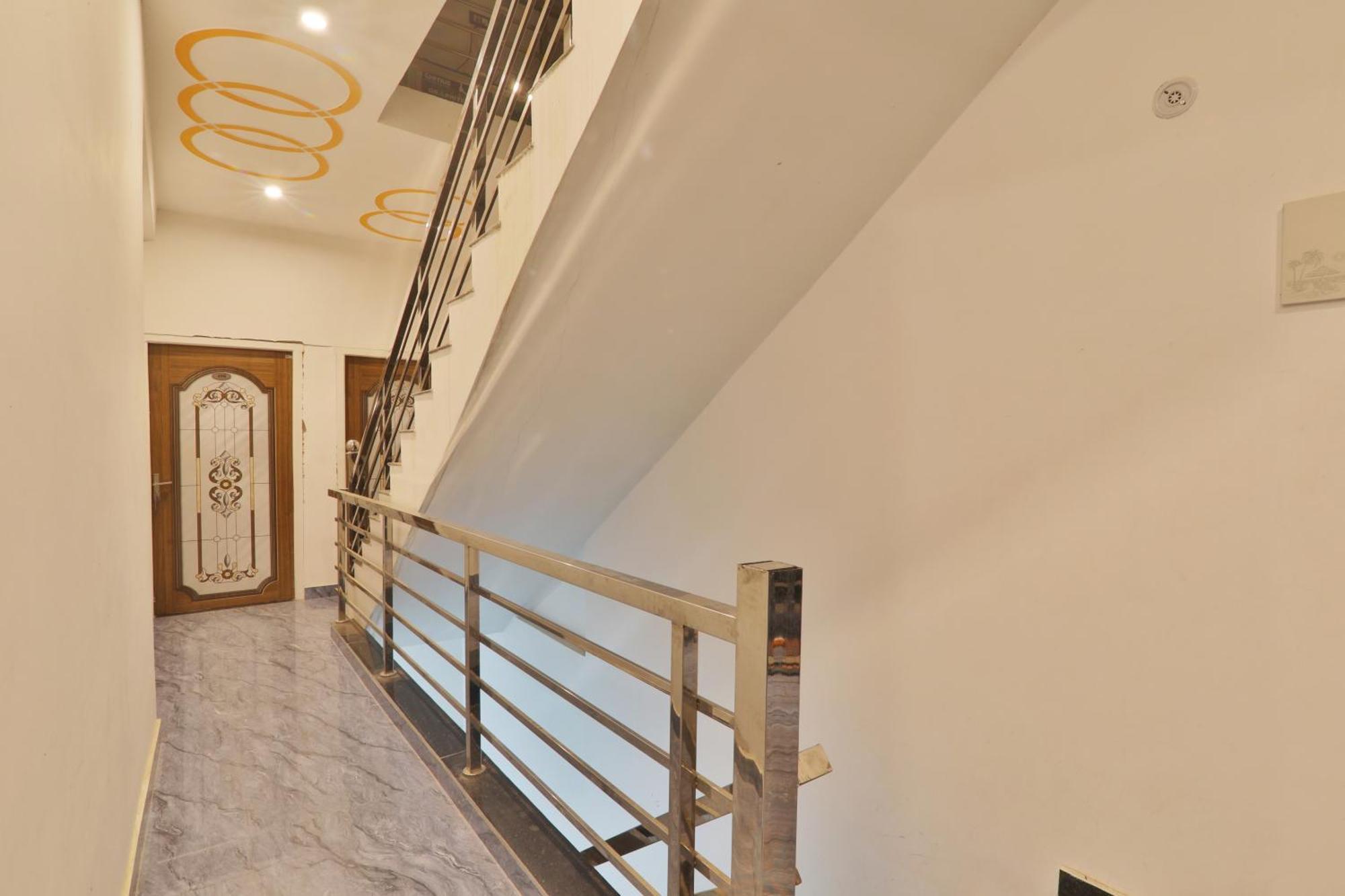 Hotel Ramayan Inn Free Pickup From Ayodhya Dham Junction Экстерьер фото